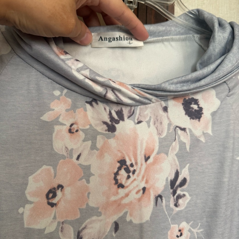 Angashion Floral Hoodie - Picture 2 of 3